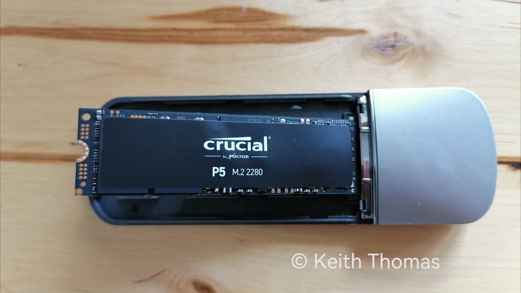 Crucial P5 M2 2280 in external USB-C enclosure